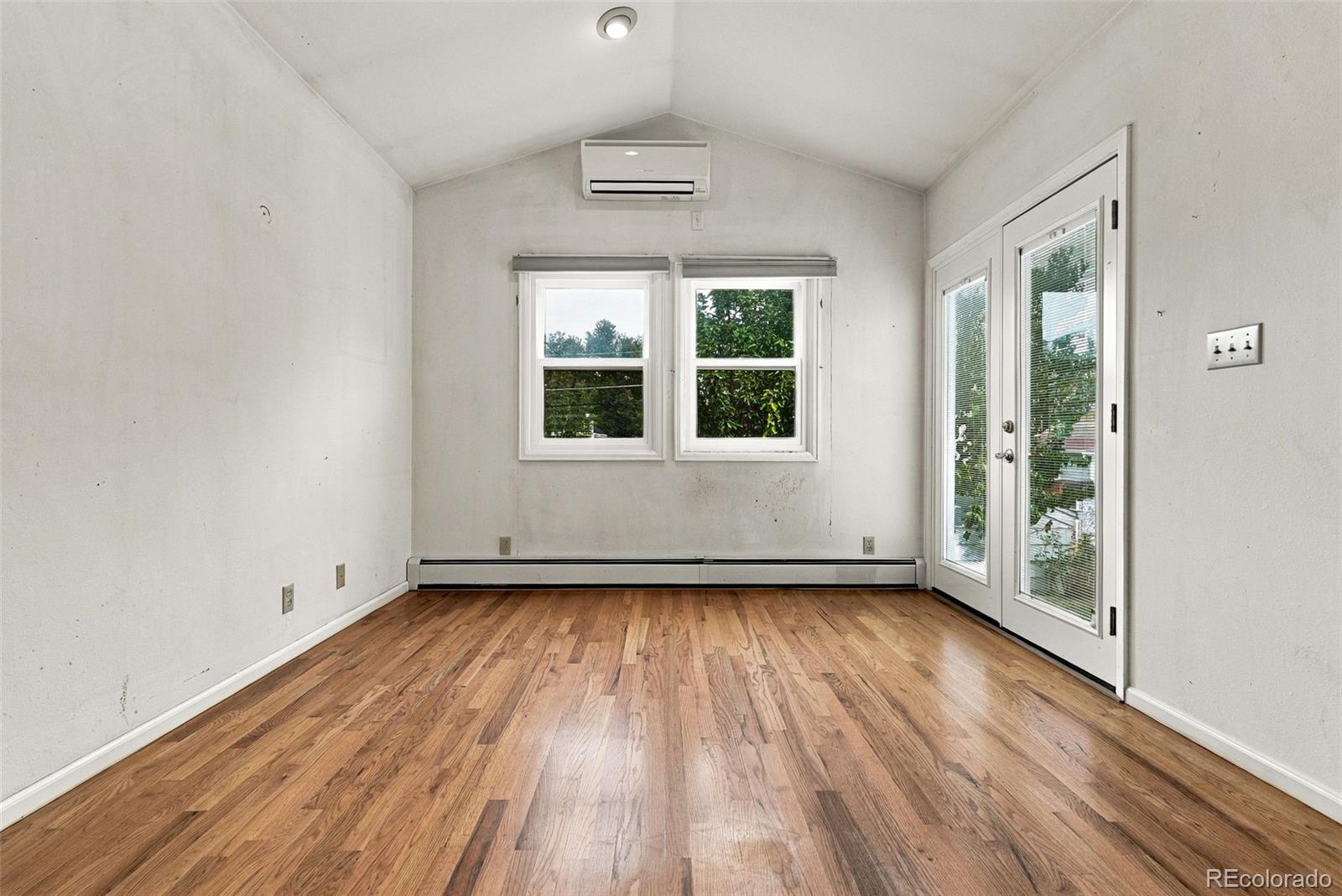 MLS Image #18 for 2650 s pennsylvania street,denver, Colorado