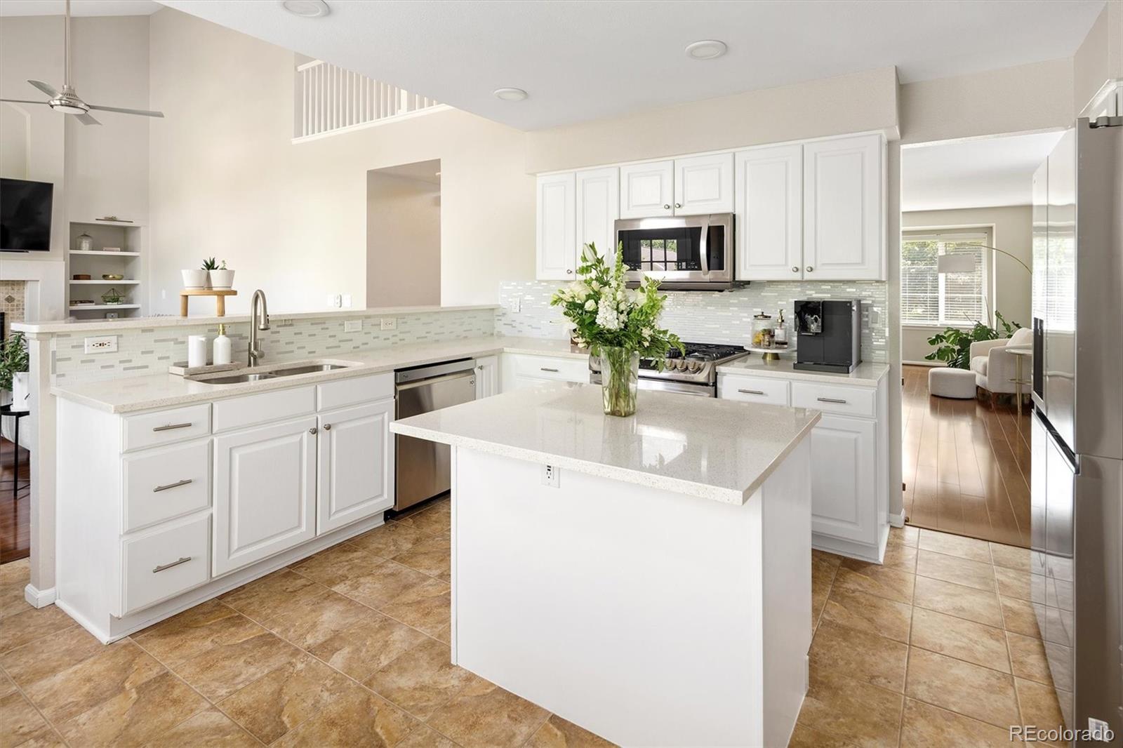MLS Image #19 for 809  redwood court,highlands ranch, Colorado