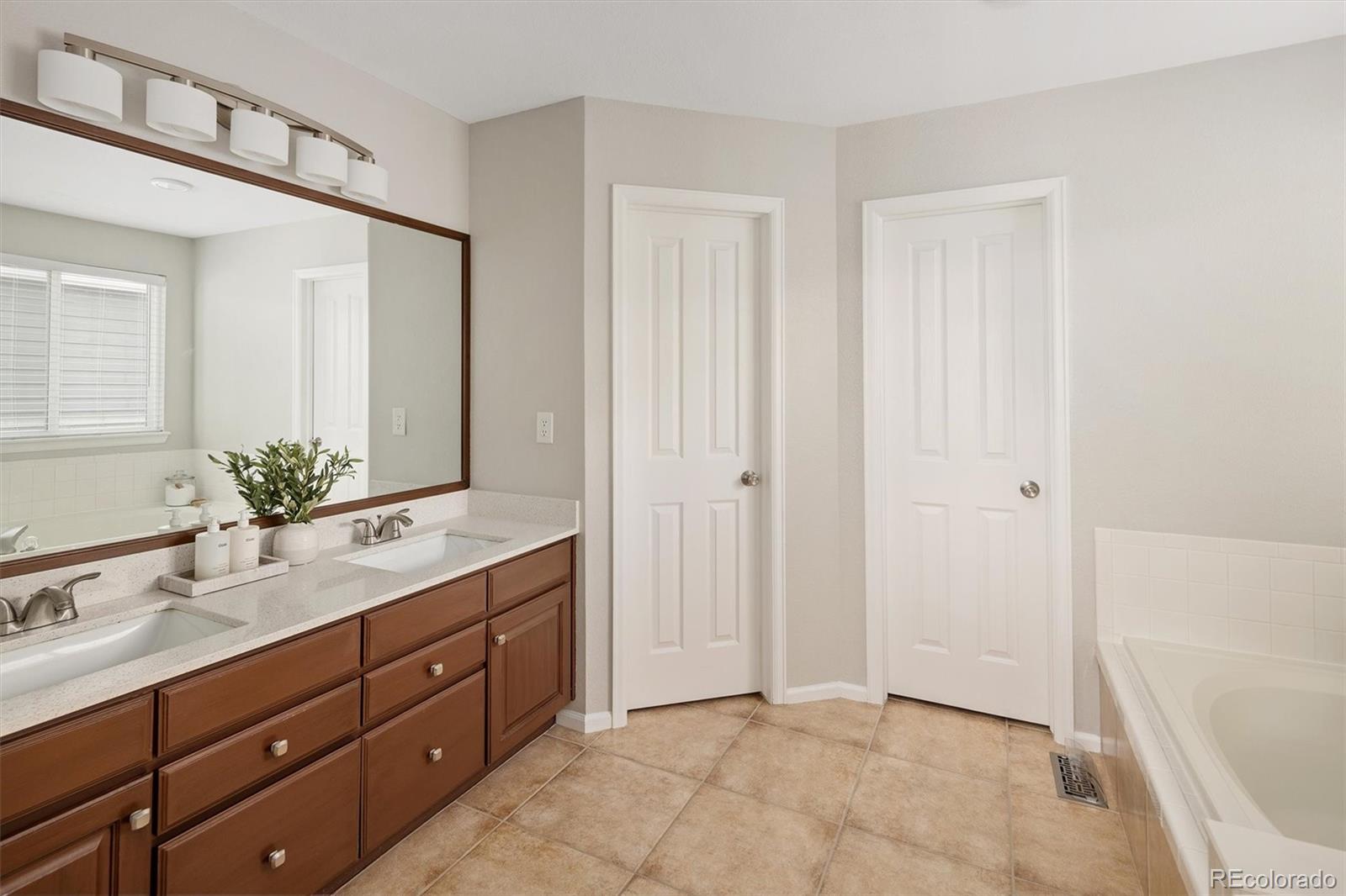 MLS Image #27 for 809  redwood court,highlands ranch, Colorado
