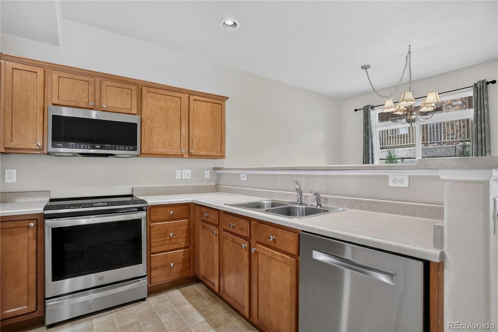 MLS Image #18 for 2659  avalanche heights,colorado springs, Colorado