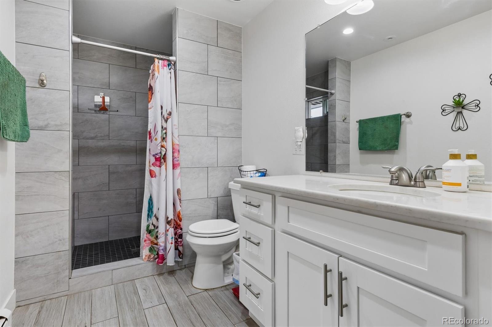 MLS Image #25 for 3734 s golden court,denver, Colorado