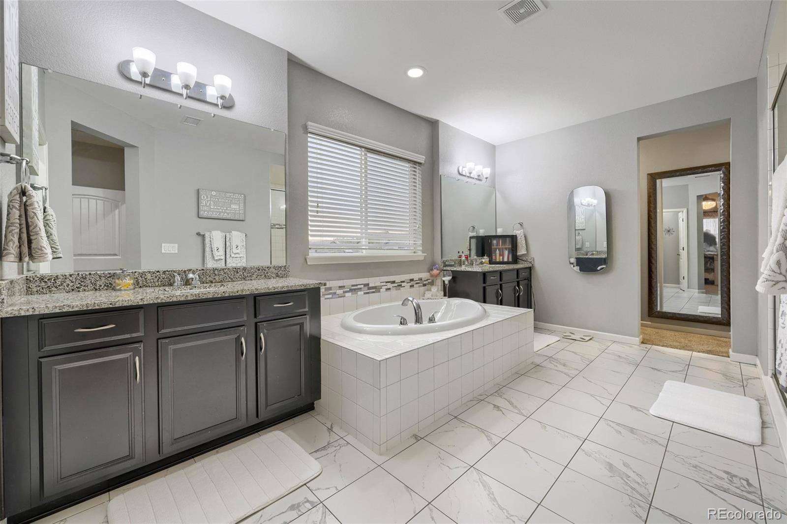 MLS Image #16 for 18471 w 93rd place,arvada, Colorado