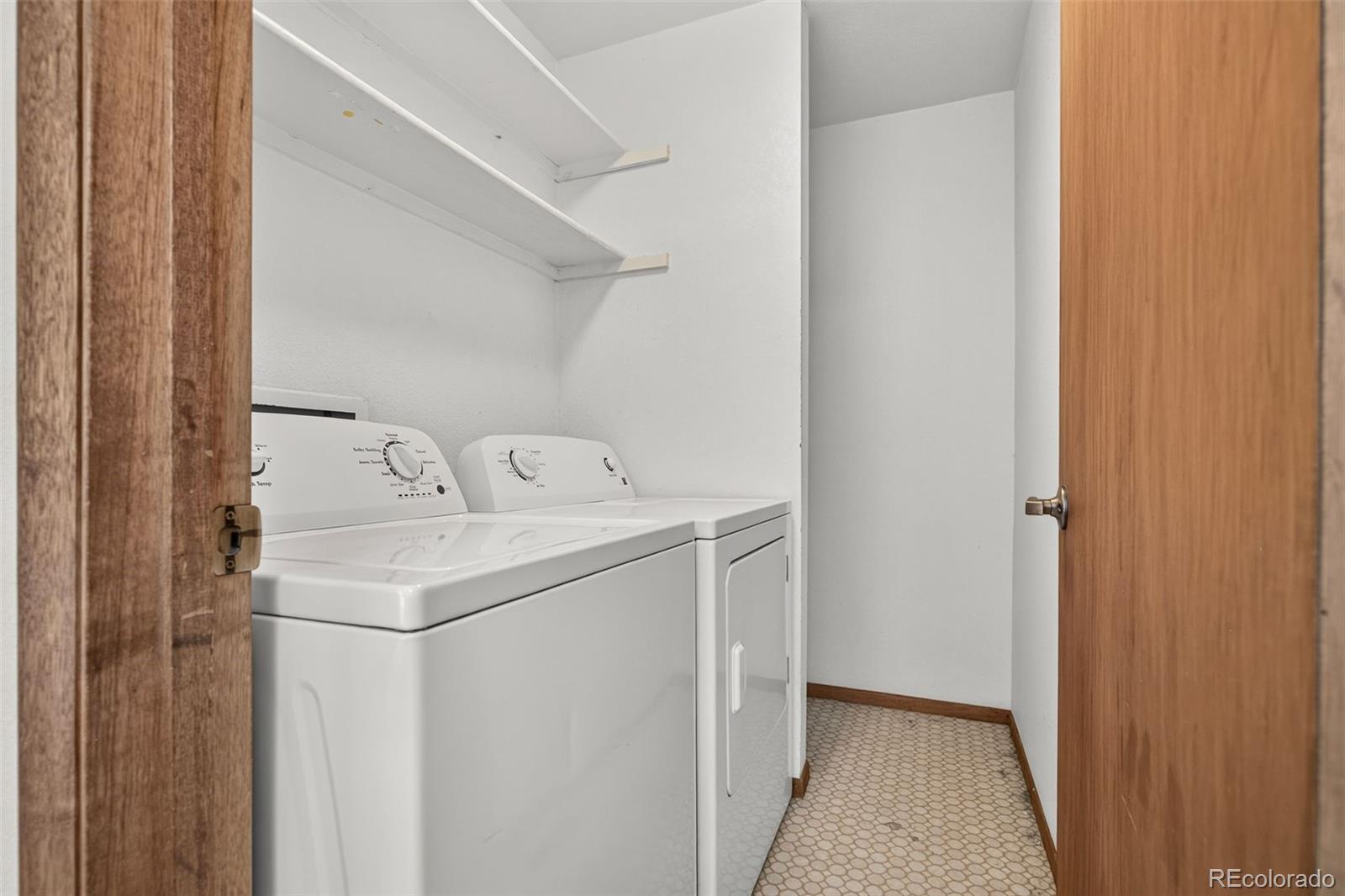 MLS Image #21 for 102  creekside lane,colorado springs, Colorado