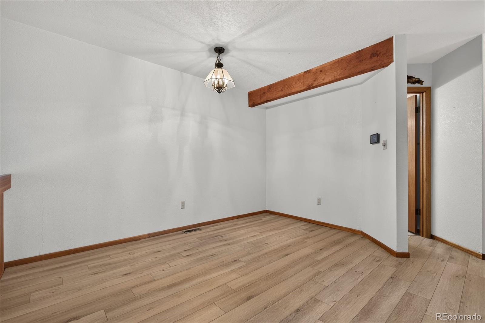 MLS Image #6 for 102  creekside lane,colorado springs, Colorado