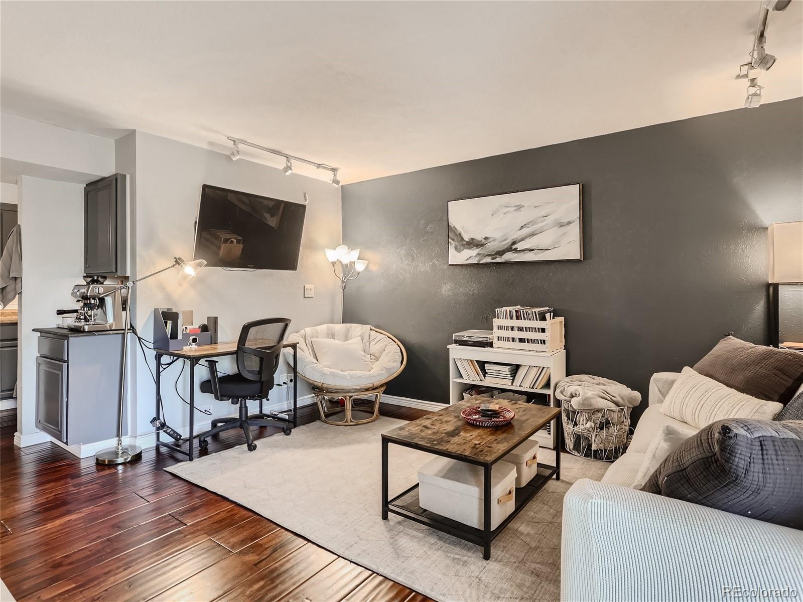 MLS Image #5 for 5300 e cherry creek south drive,denver, Colorado