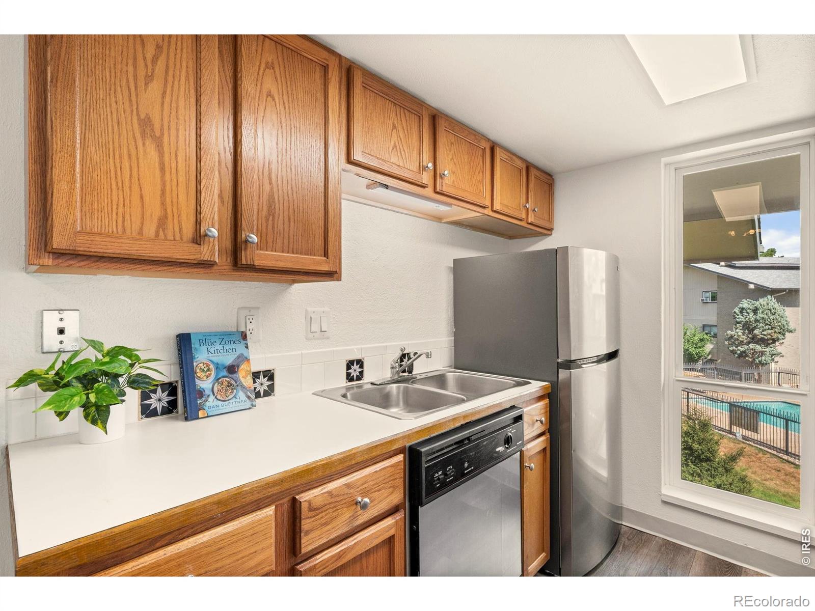 MLS Image #9 for 645  manhattan place,boulder, Colorado