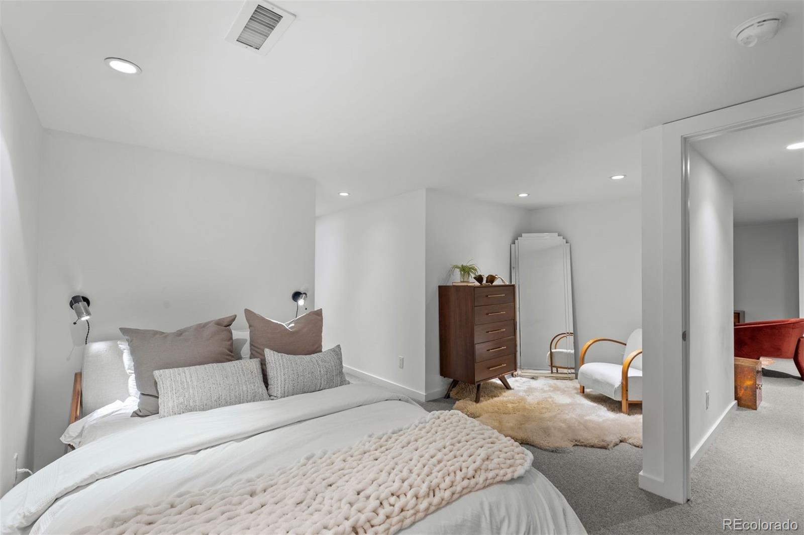 MLS Image #39 for 275  vine street,denver, Colorado