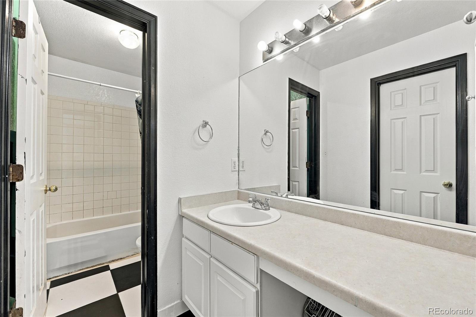 MLS Image #17 for 10987  eagle creek parkway,commerce city, Colorado