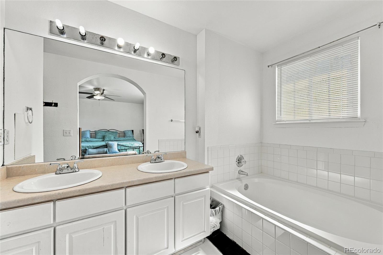 MLS Image #23 for 10987  eagle creek parkway,commerce city, Colorado
