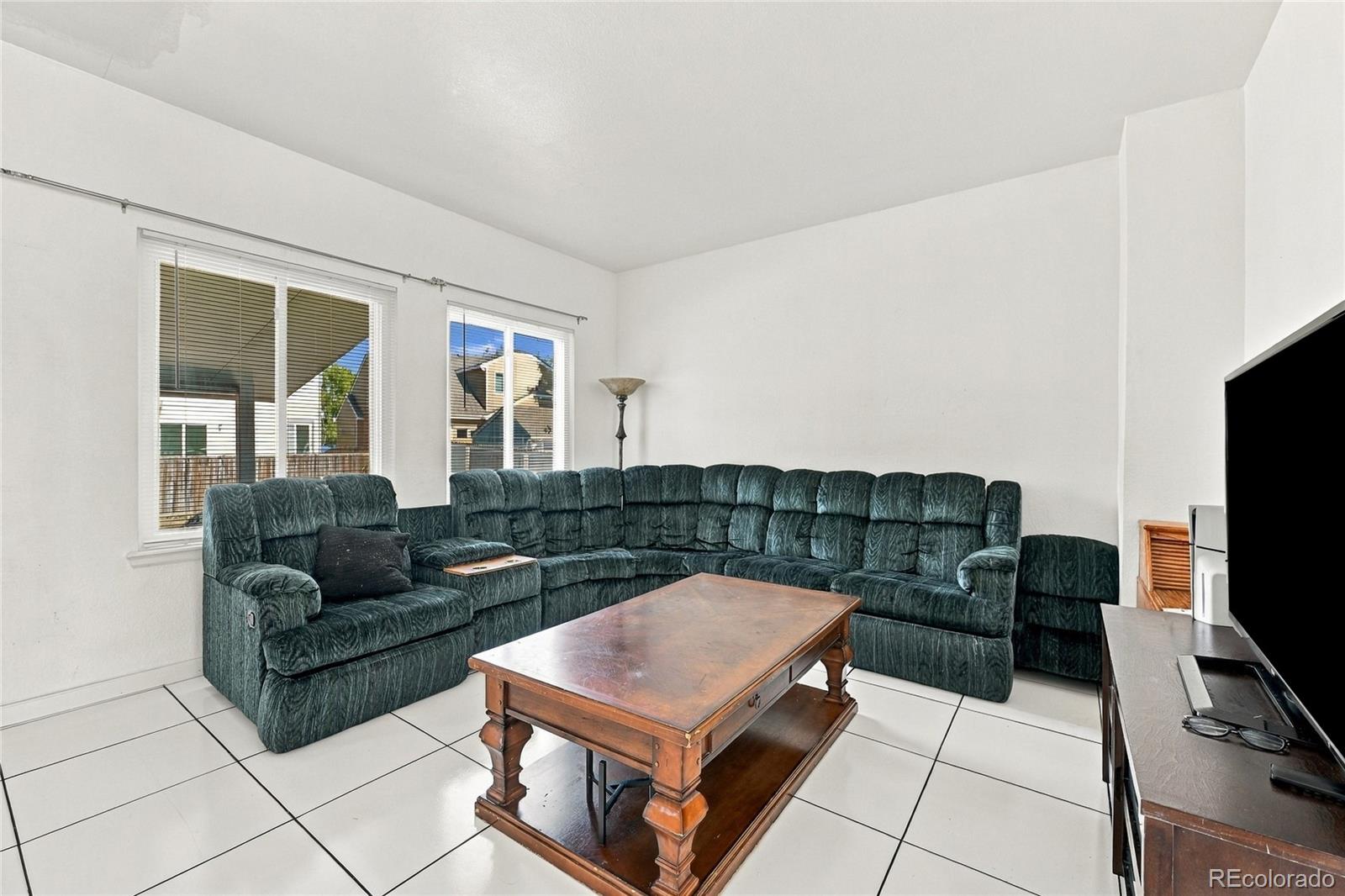MLS Image #5 for 10987  eagle creek parkway,commerce city, Colorado
