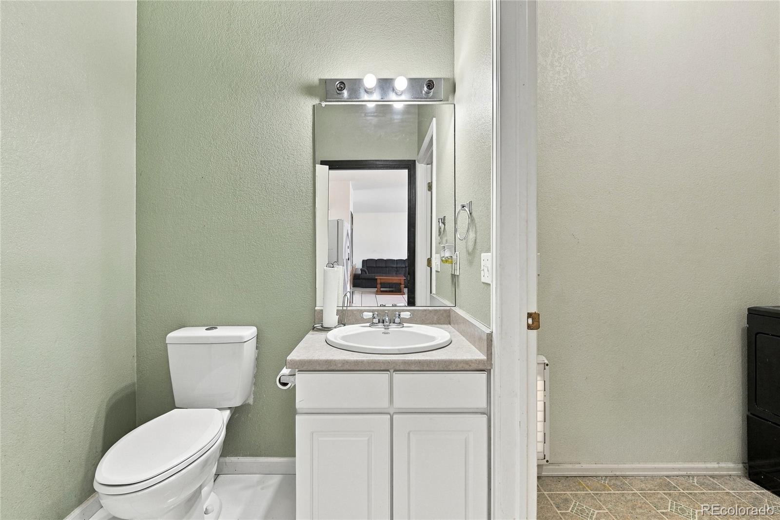 MLS Image #7 for 10987  eagle creek parkway,commerce city, Colorado
