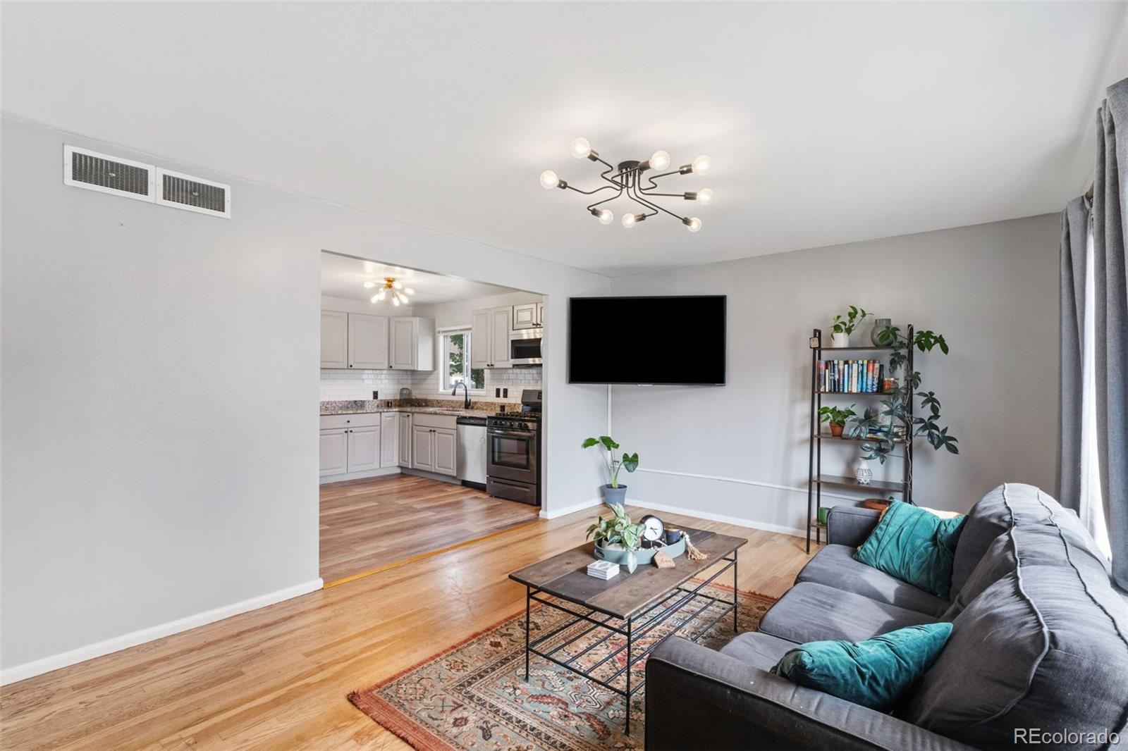 MLS Image #8 for 1138  florence avenue,colorado springs, Colorado