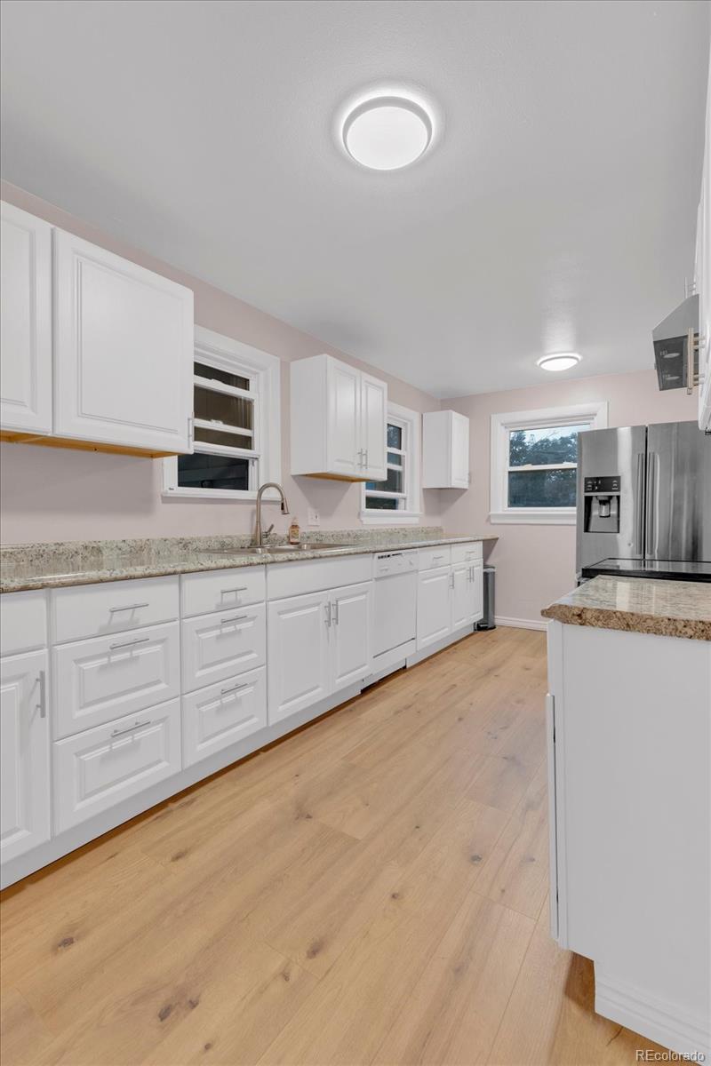 MLS Image #5 for 790 s raleigh street,denver, Colorado