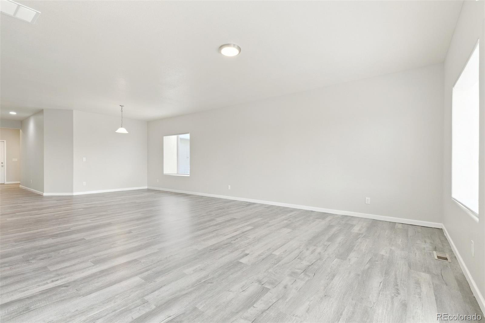 MLS Image #10 for 9548  dahlia lane,thornton, Colorado