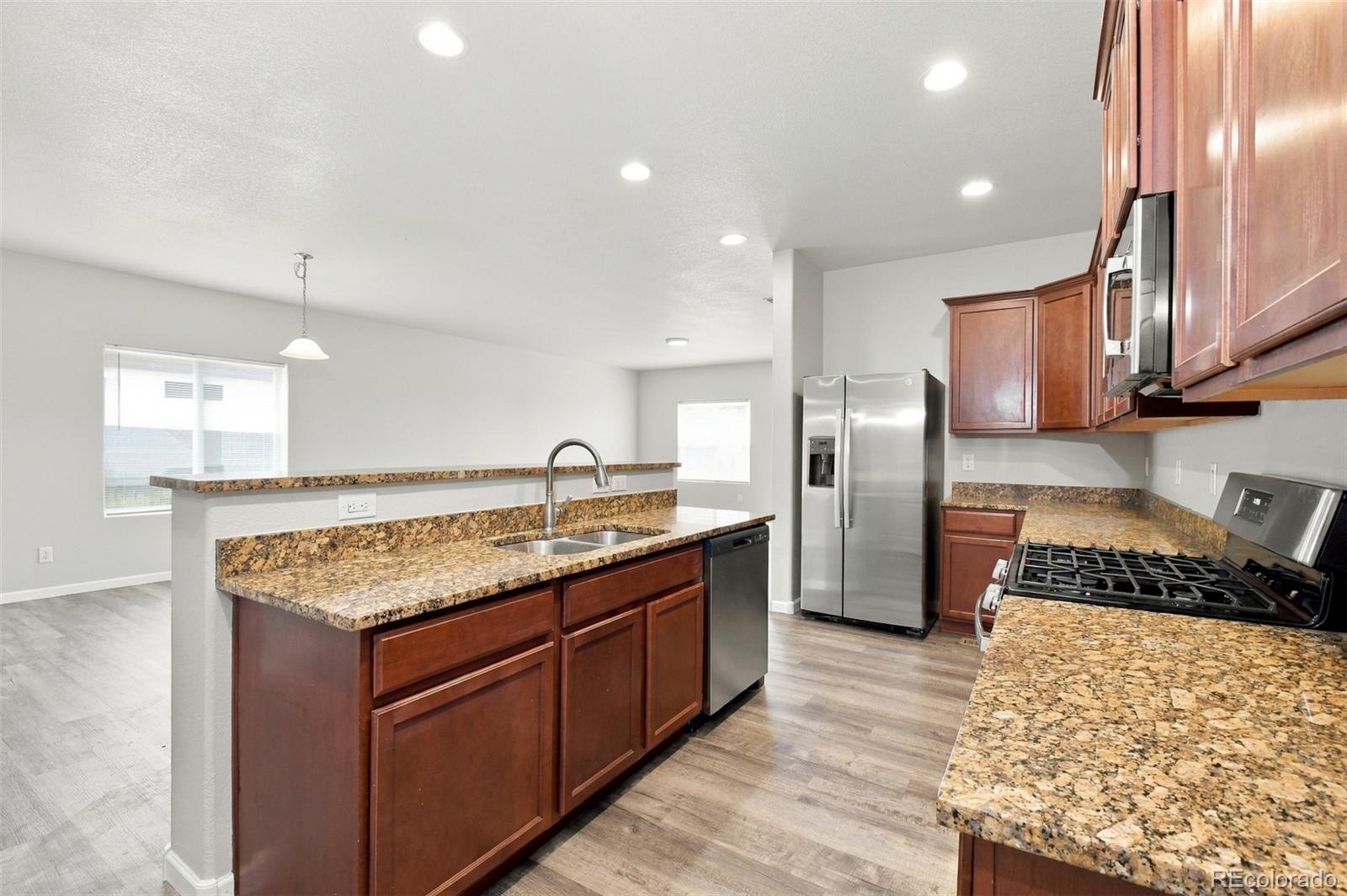 MLS Image #6 for 9548  dahlia lane,thornton, Colorado