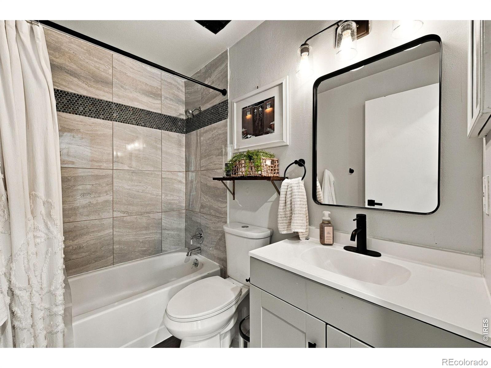 MLS Image #12 for 378  fir lane,broomfield, Colorado