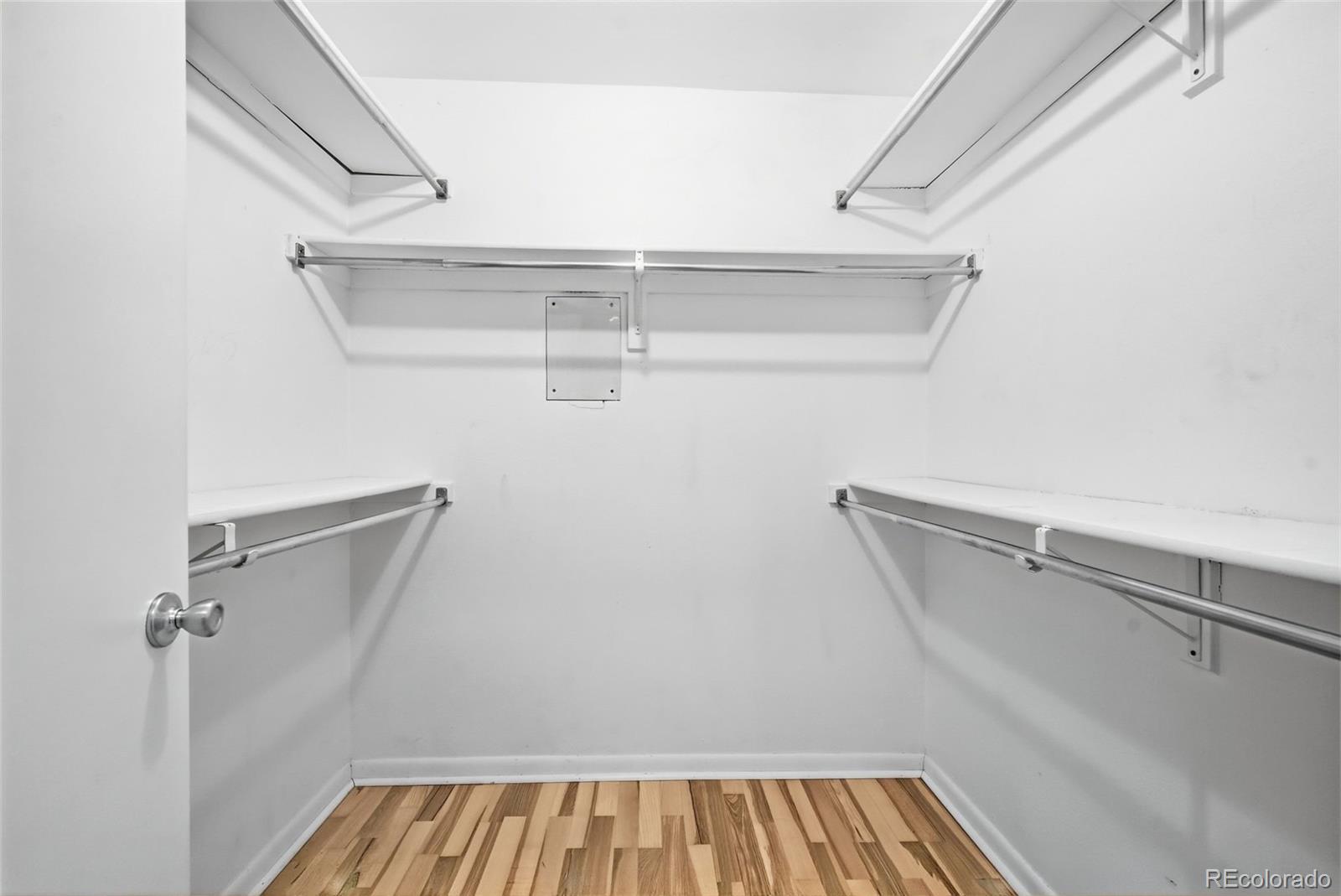 MLS Image #32 for 909 n logan street a,denver, Colorado