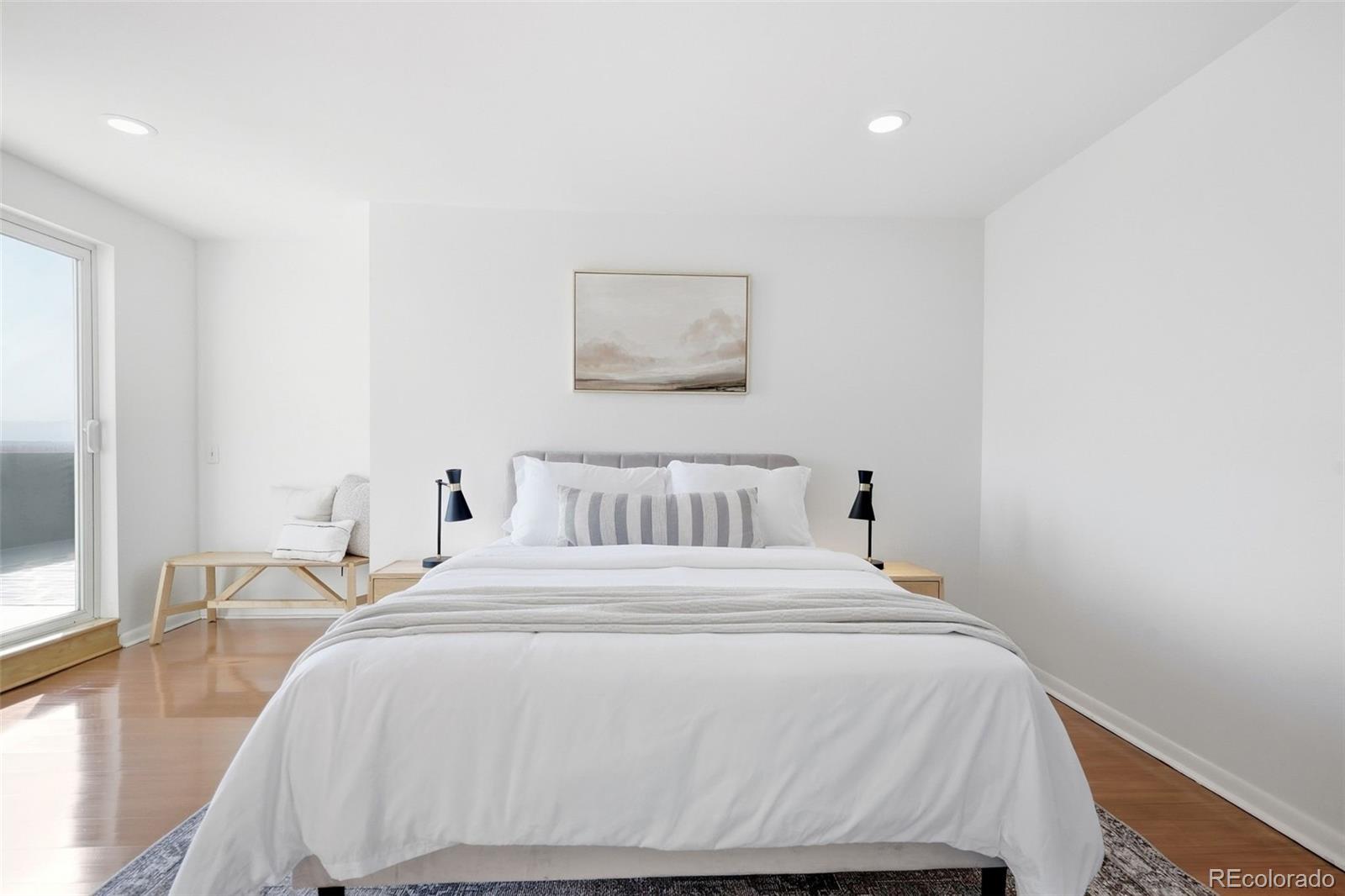 MLS Image #35 for 909 n logan street a,denver, Colorado