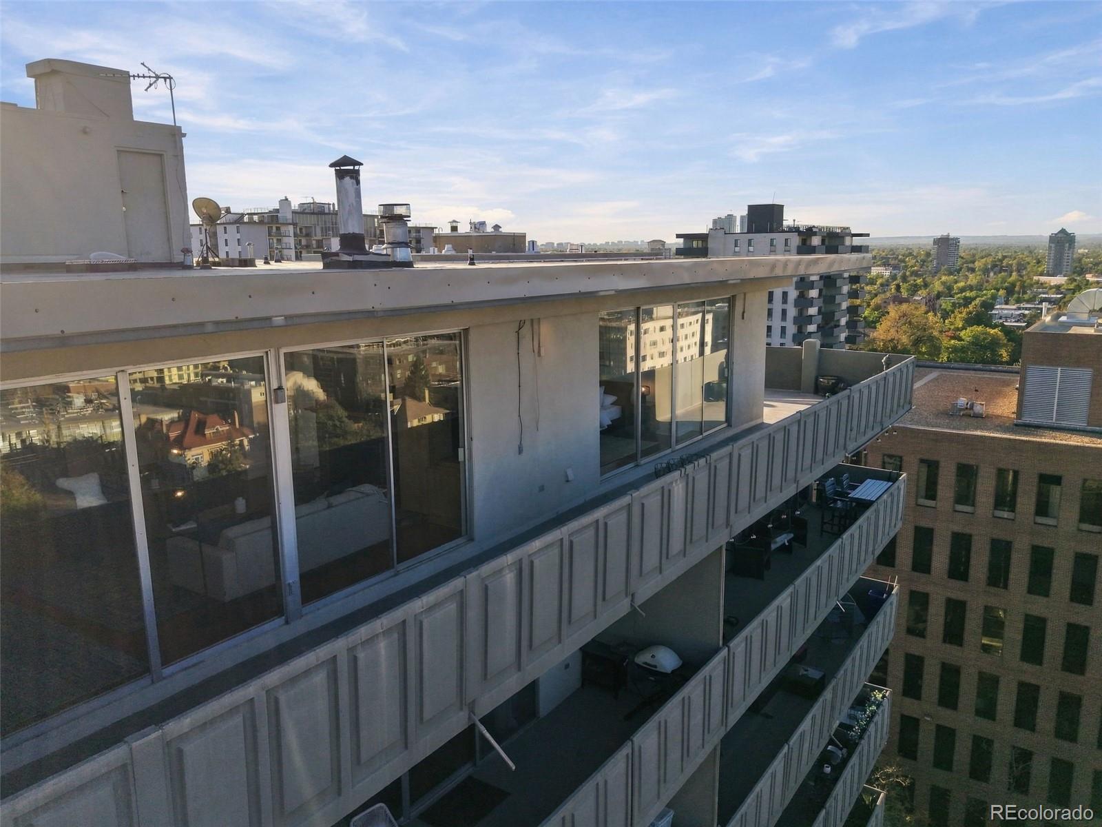MLS Image #39 for 909 n logan street a,denver, Colorado