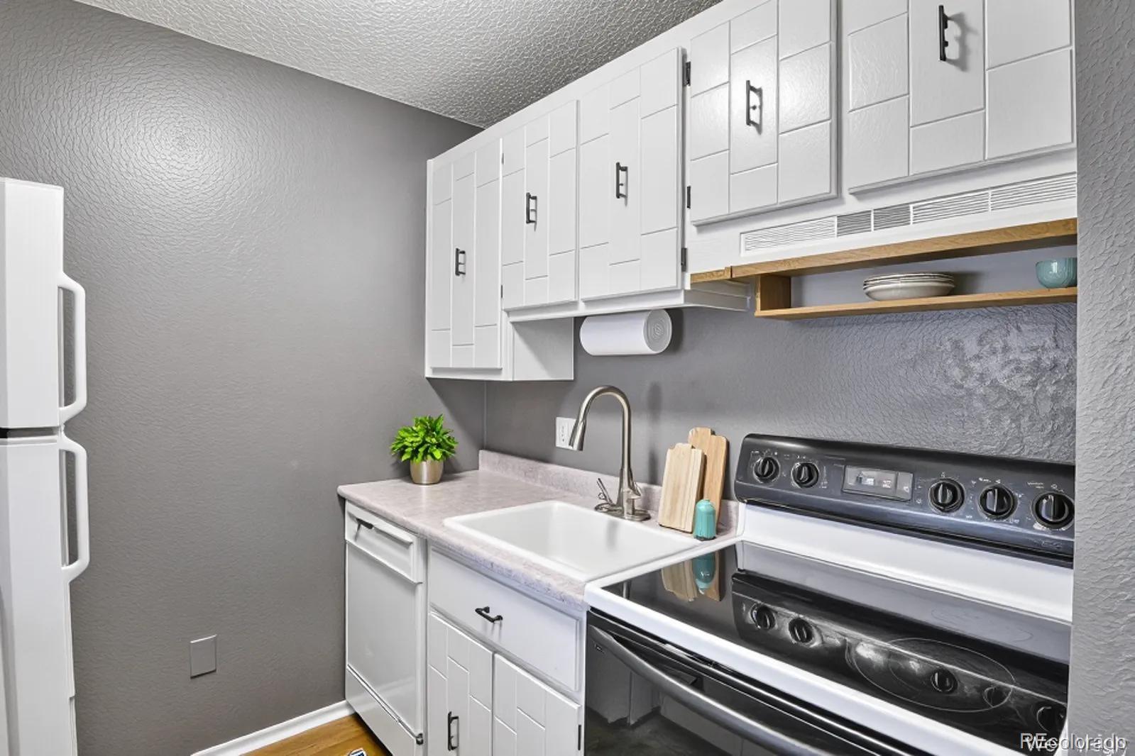 MLS Image #4 for 3035  oneal parkway,boulder, Colorado