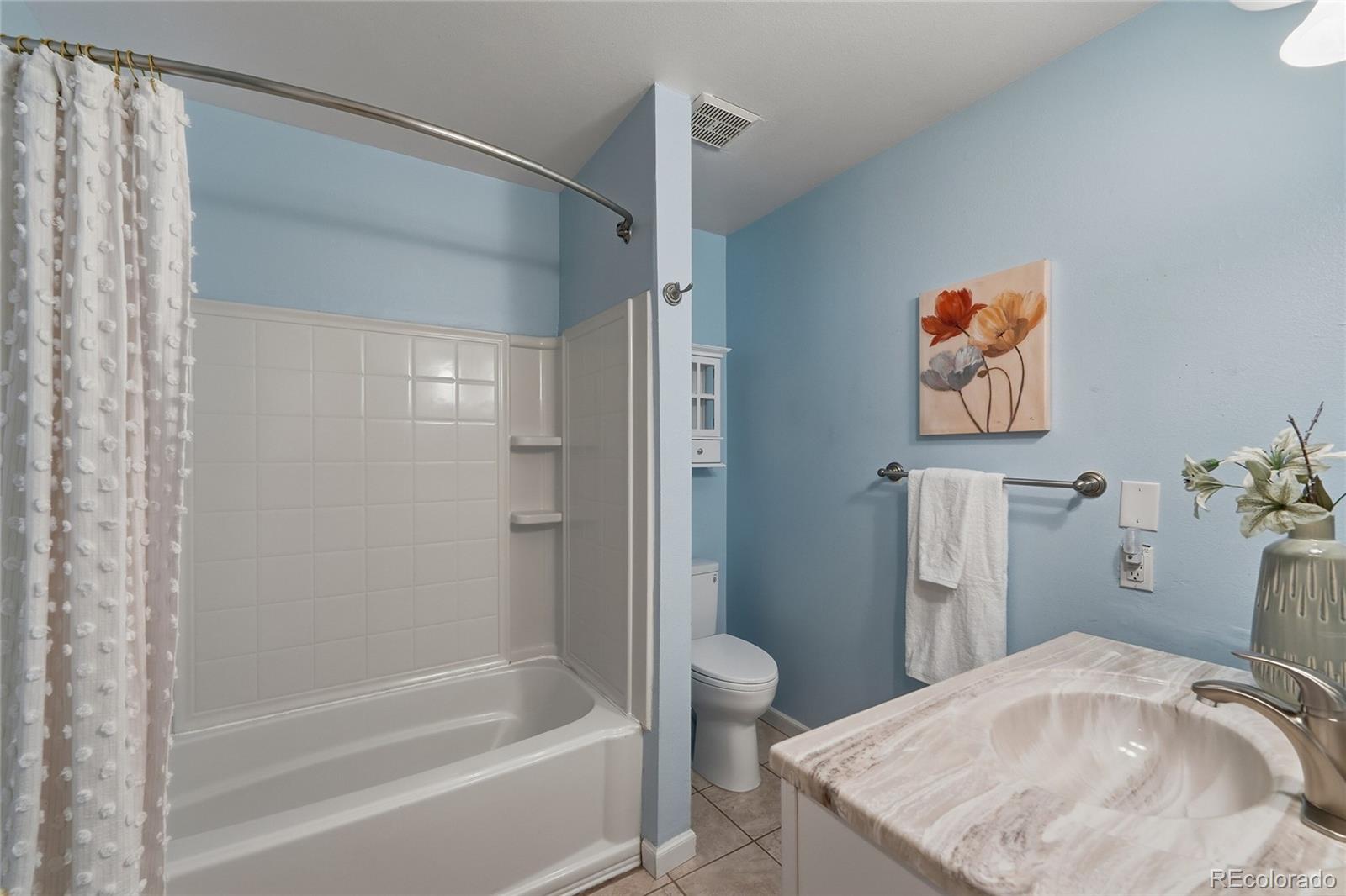 MLS Image #22 for 7310 s syracuse court,centennial, Colorado