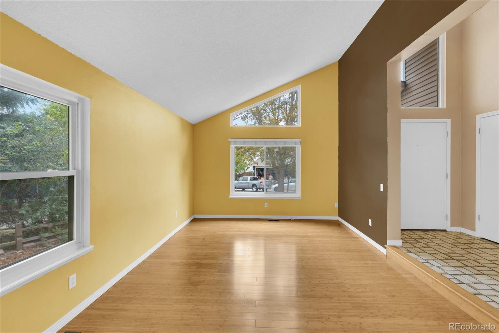 MLS Image #4 for 3720 s cathay circle,aurora, Colorado