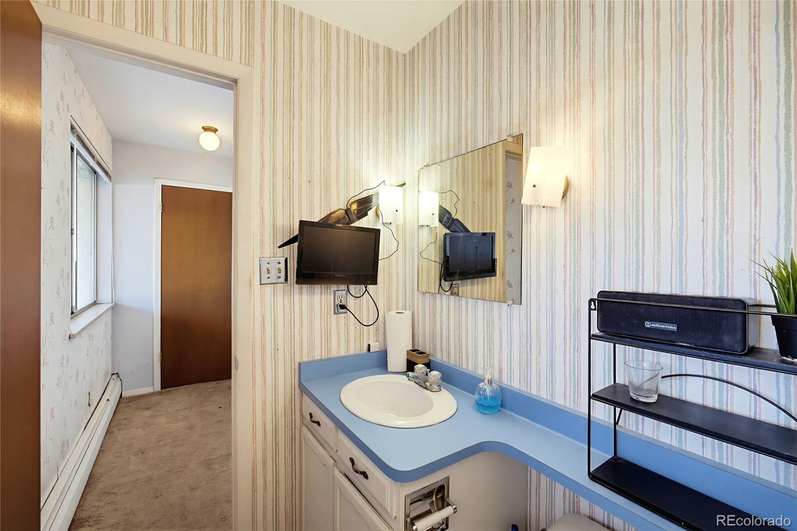 MLS Image #21 for 460  oswego court,aurora, Colorado