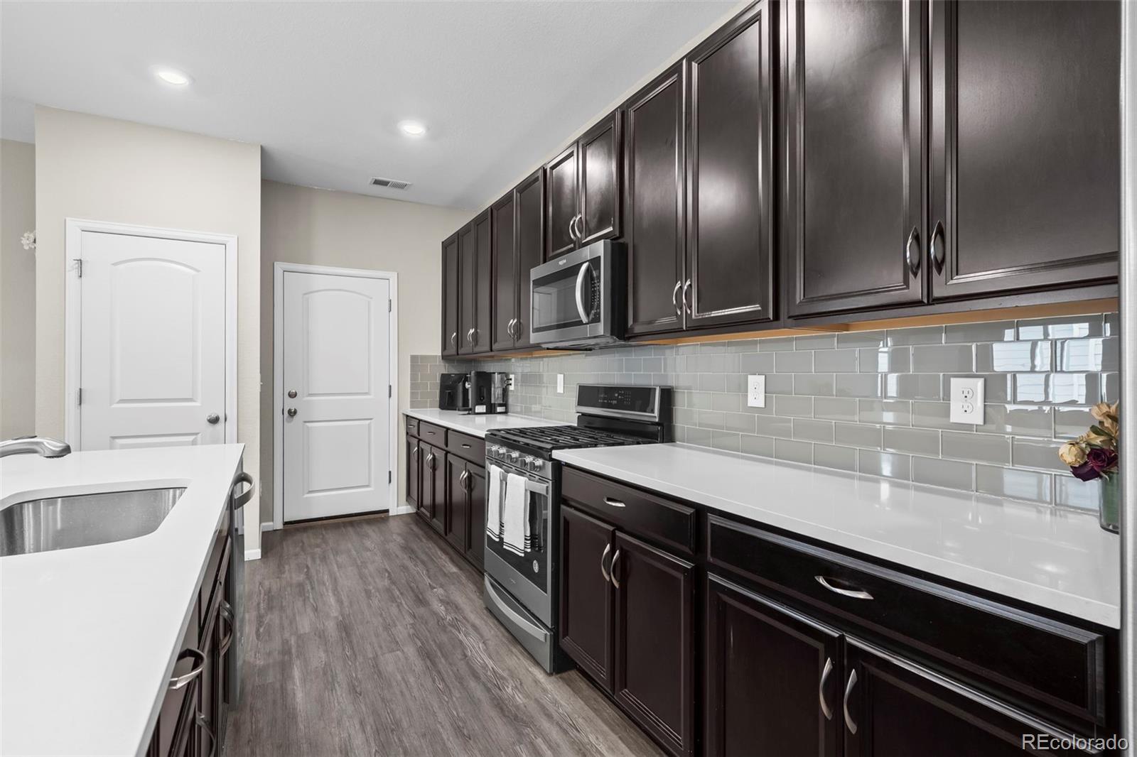 MLS Image #9 for 21833 e quincy place,aurora, Colorado