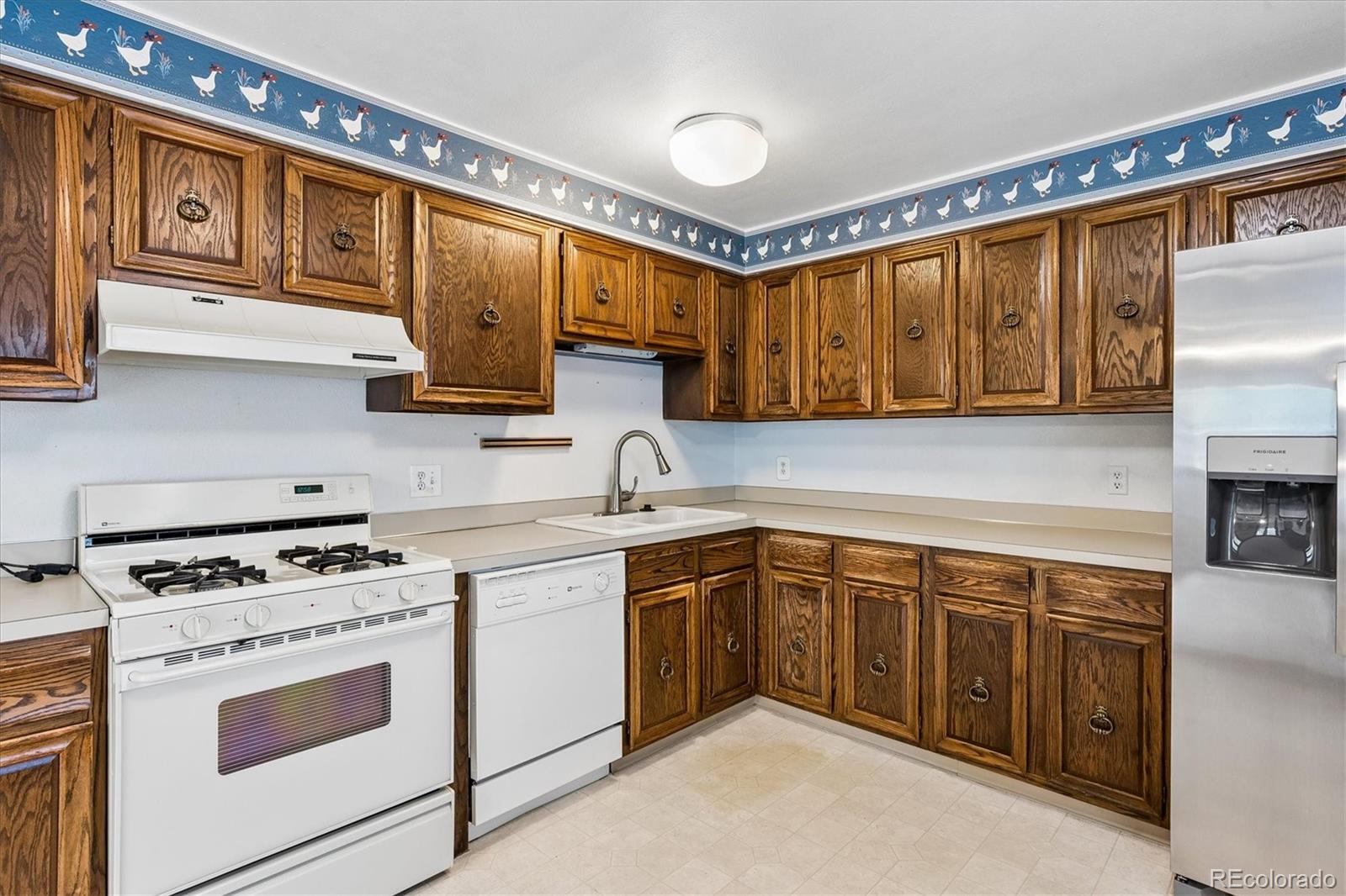 MLS Image #11 for 1807 s fairplay street,aurora, Colorado