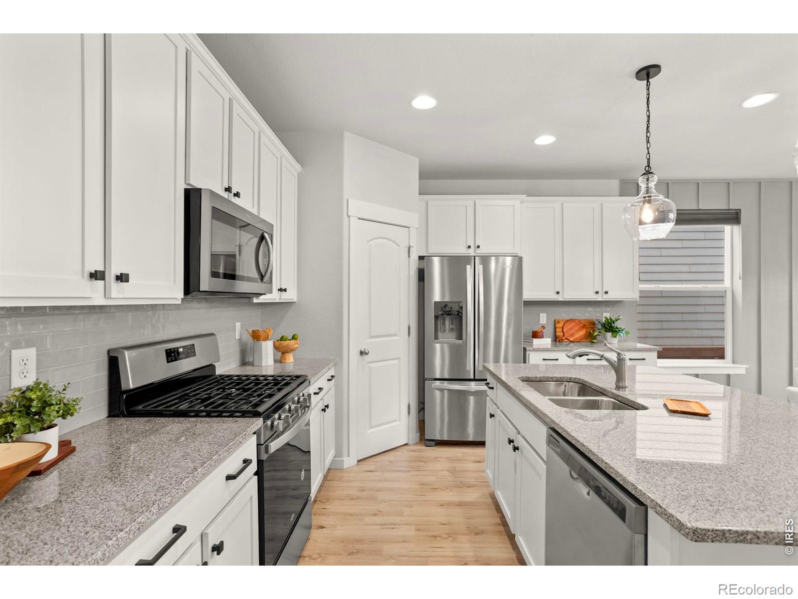 MLS Image #10 for 2104  gather court,windsor, Colorado
