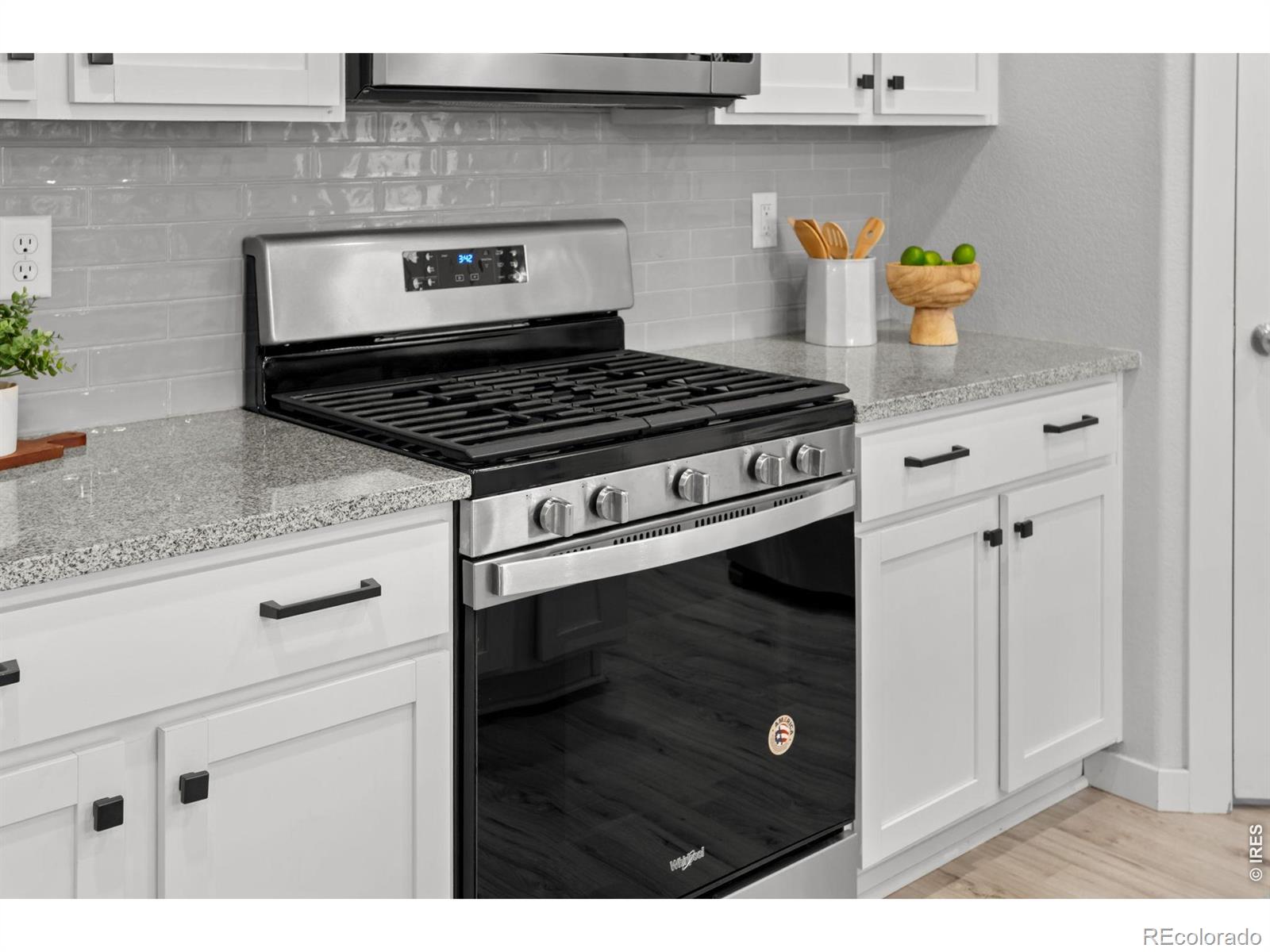 MLS Image #11 for 2104  gather court,windsor, Colorado