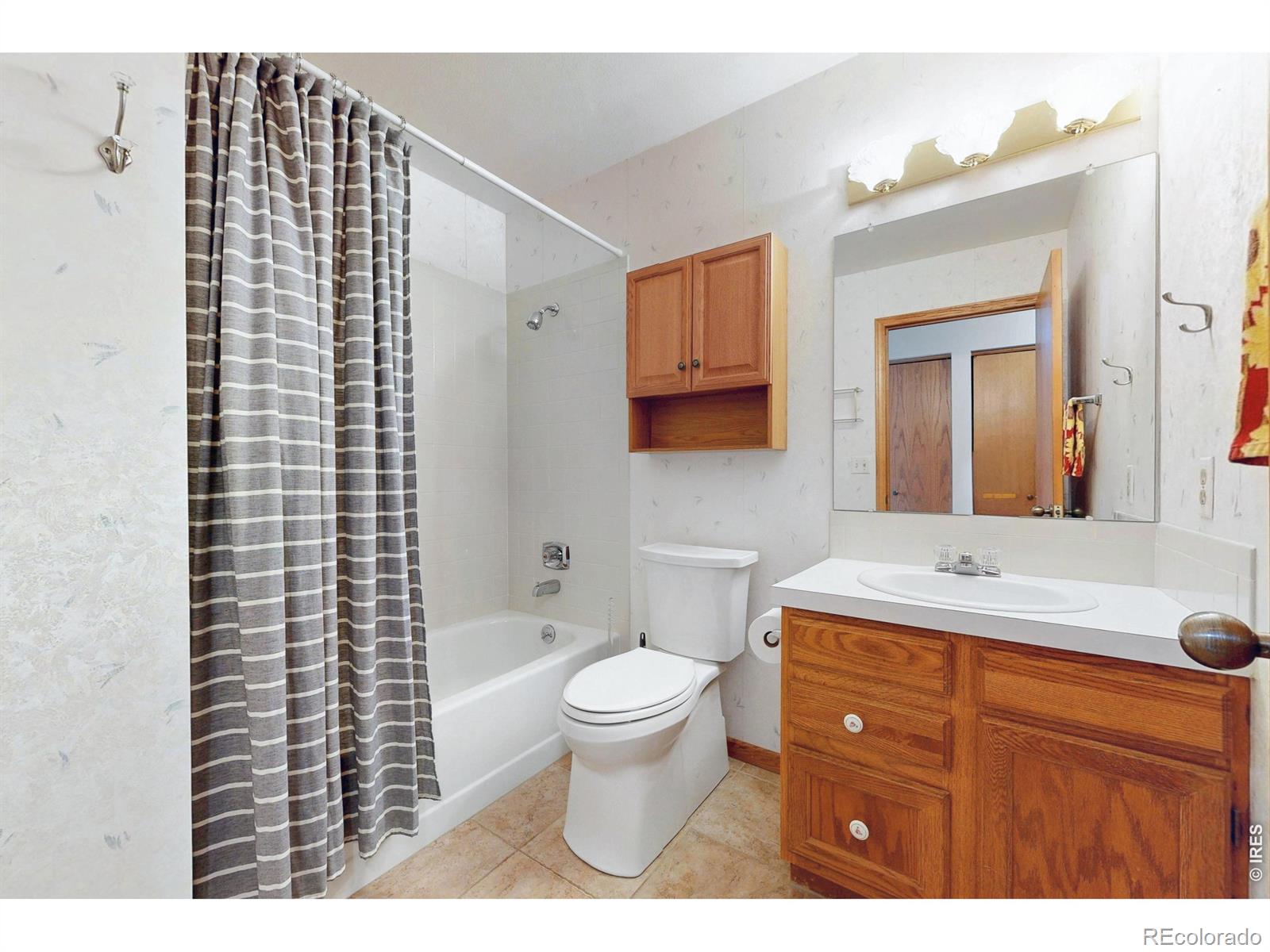 MLS Image #20 for 1942 w 17th street,loveland, Colorado