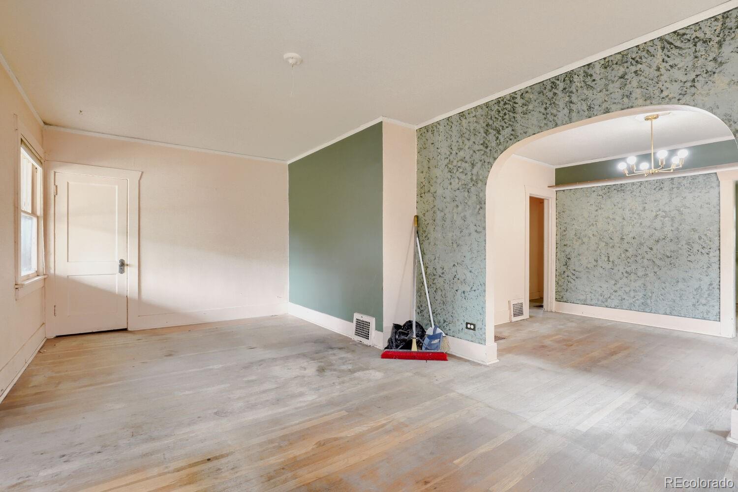 MLS Image #2 for 4525 e 19th avenue,denver, Colorado