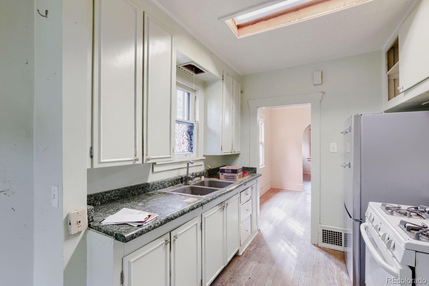 MLS Image #5 for 4525 e 19th avenue,denver, Colorado