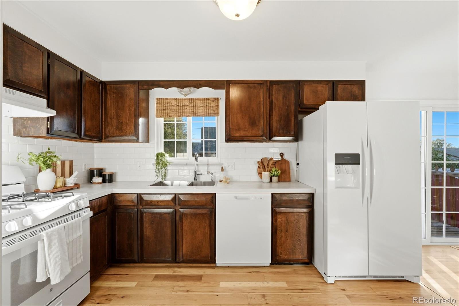 MLS Image #12 for 391 s tucson way,aurora, Colorado