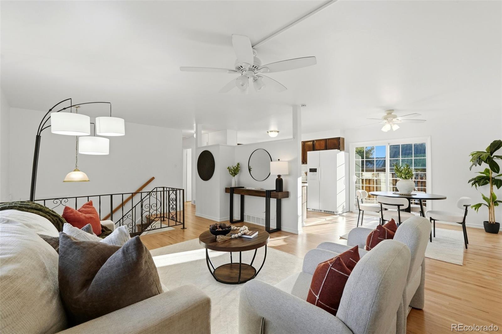 MLS Image #3 for 391 s tucson way,aurora, Colorado