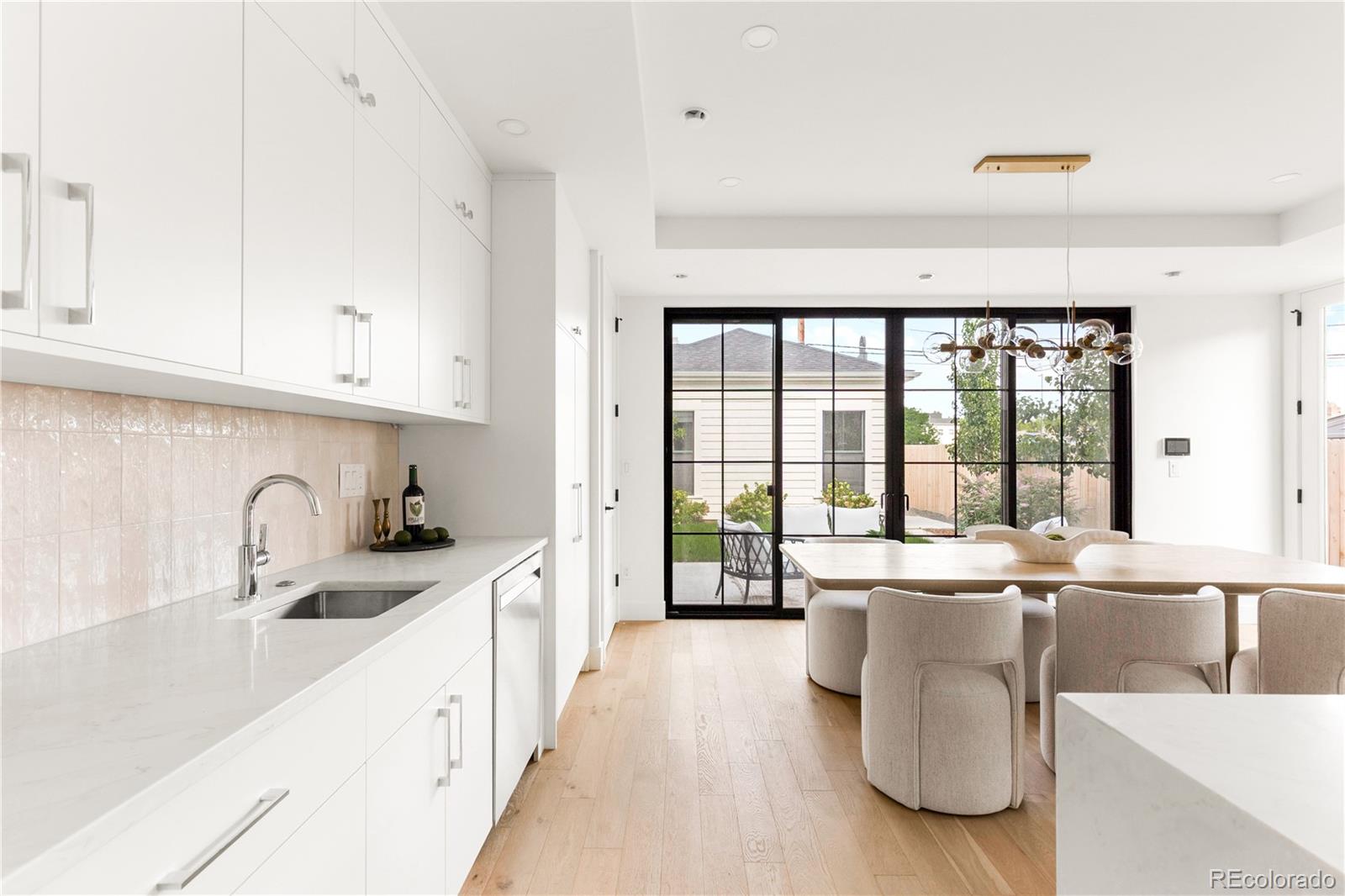 MLS Image #10 for 2362 s acoma street,denver, Colorado