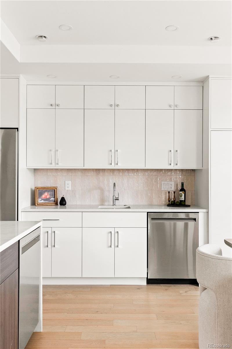 MLS Image #15 for 2362 s acoma street,denver, Colorado