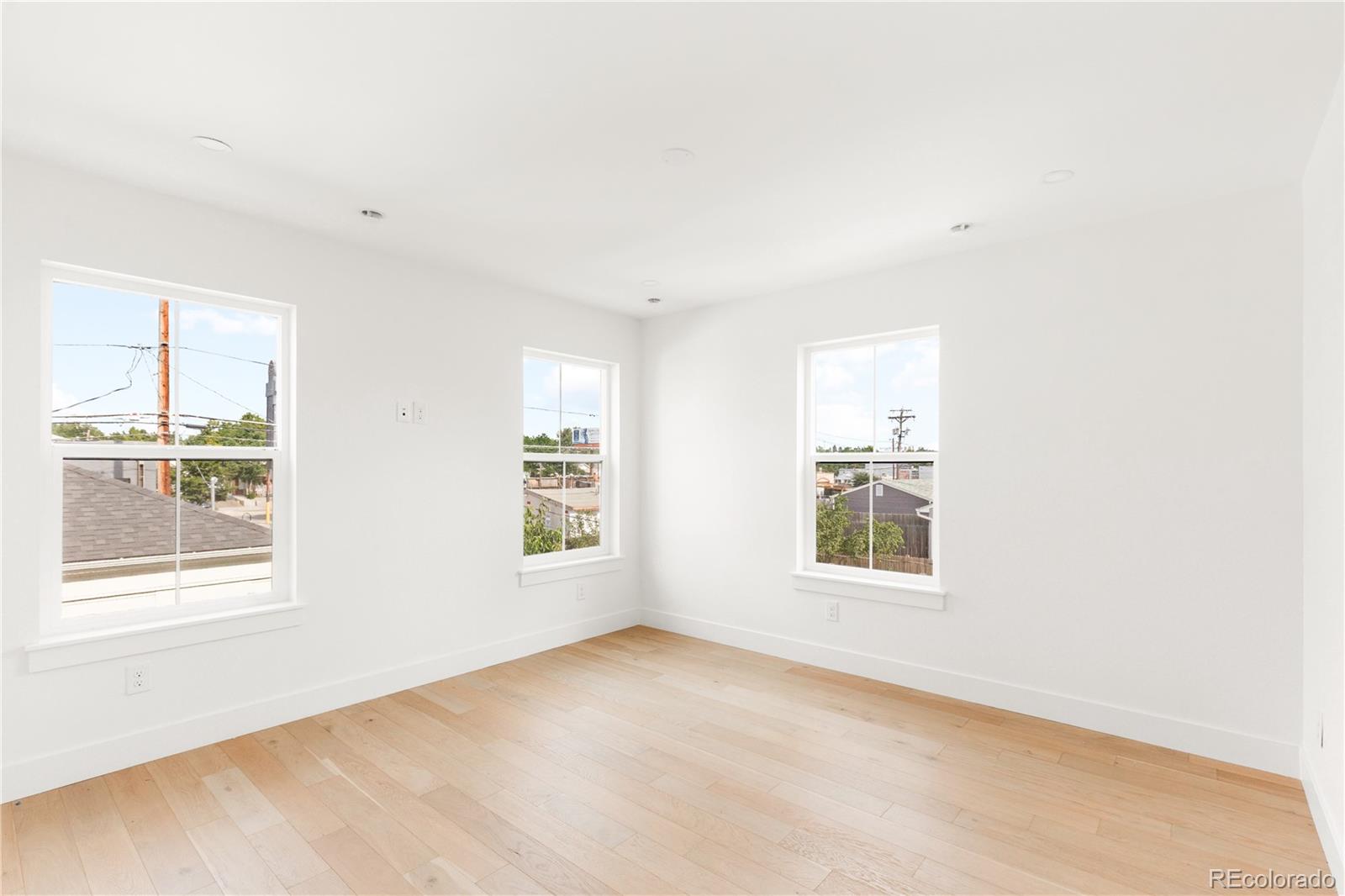MLS Image #26 for 2362 s acoma street,denver, Colorado