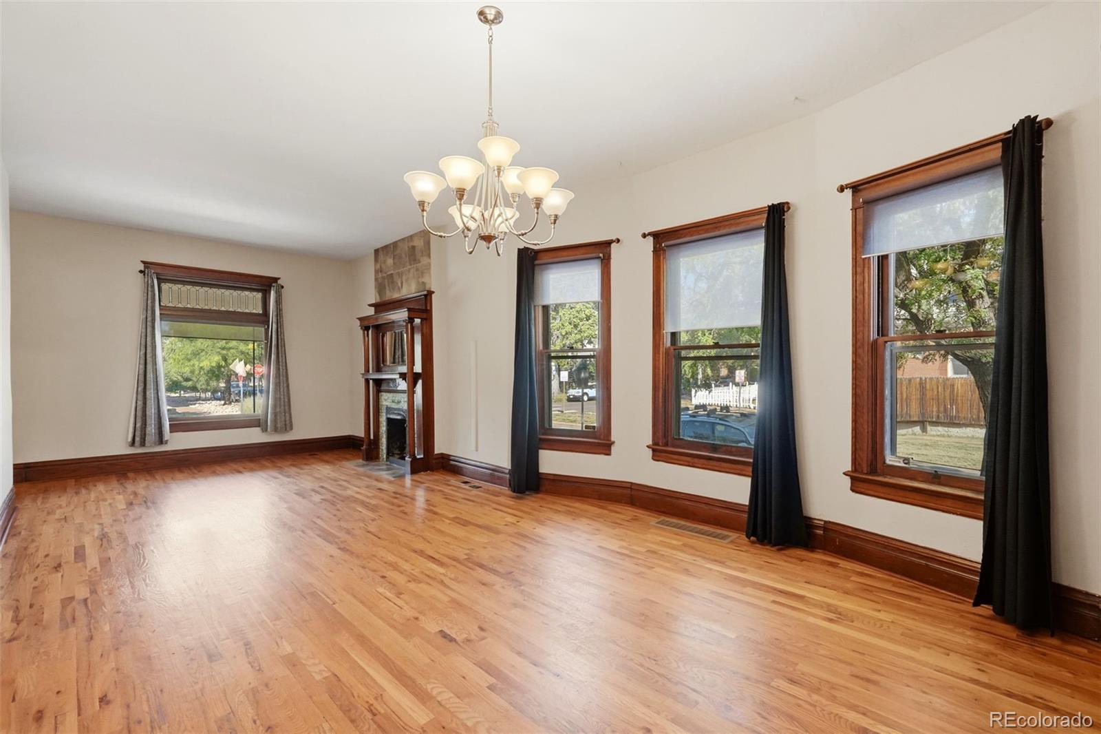 MLS Image #3 for 400 s sherman street,denver, Colorado