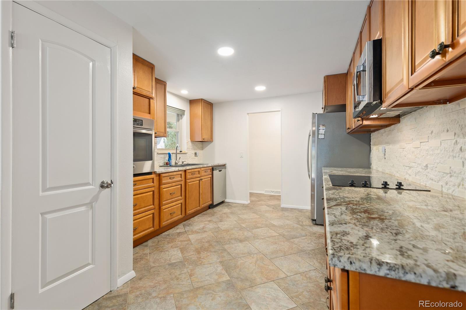 MLS Image #9 for 6720 s delaware street,littleton, Colorado