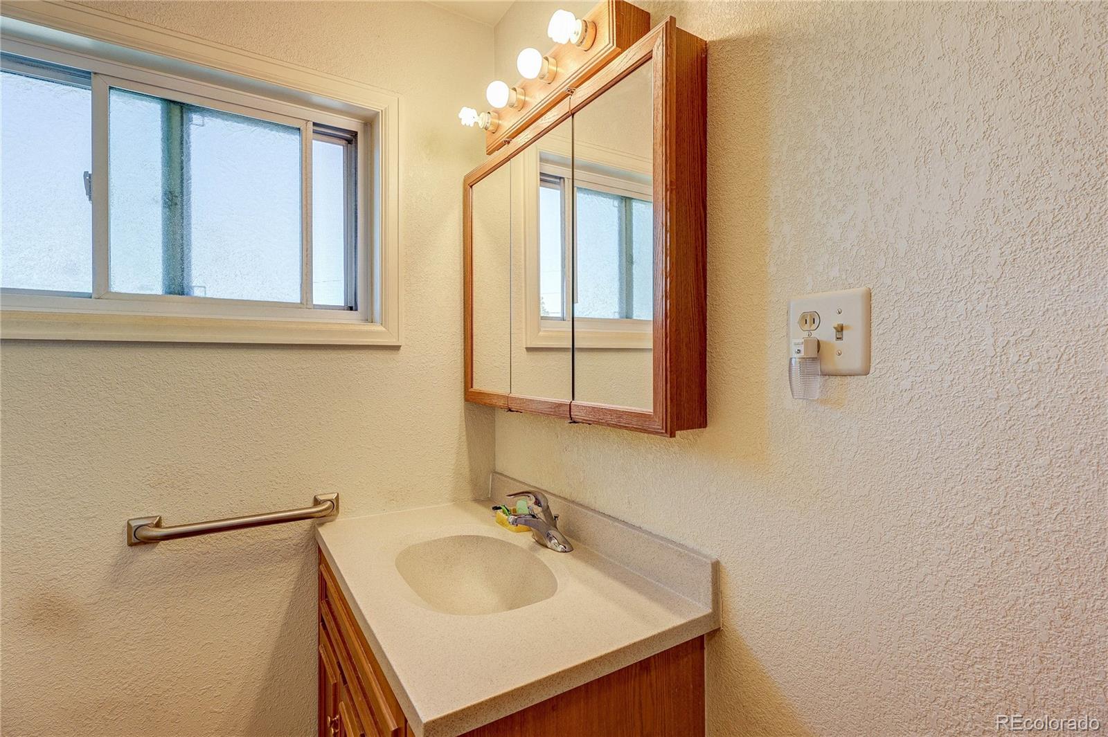 MLS Image #10 for 10434  downing street,northglenn, Colorado