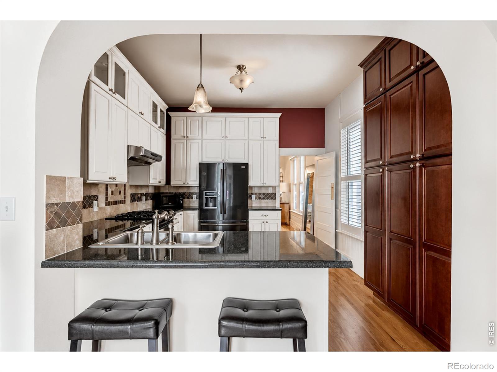 MLS Image #14 for 2331 n gilpin street,denver, Colorado