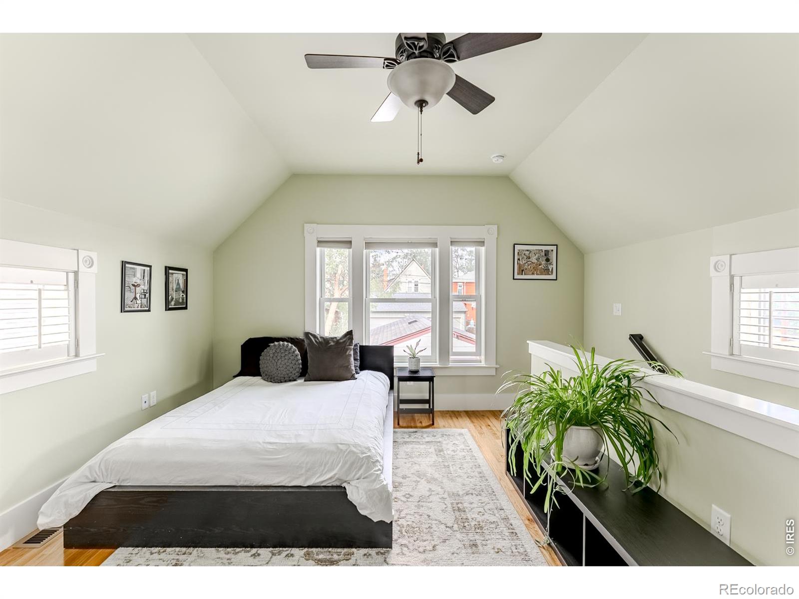 MLS Image #18 for 2331 n gilpin street,denver, Colorado