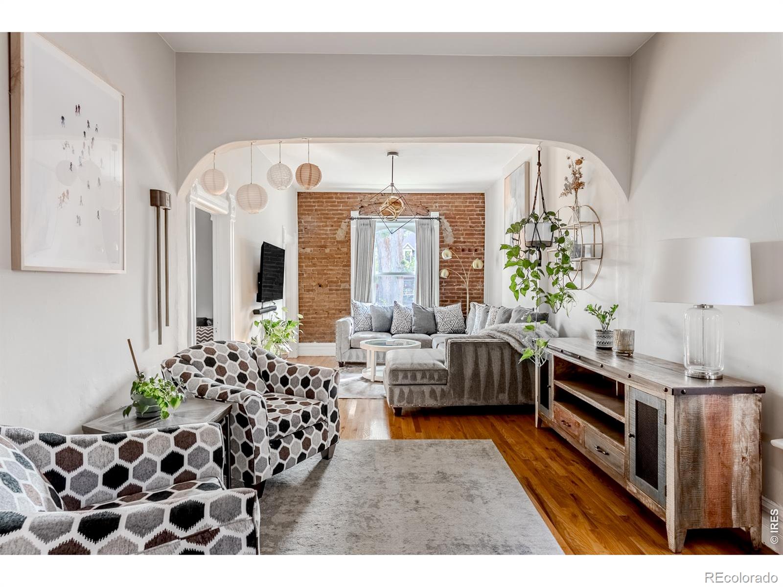 MLS Image #2 for 2331 n gilpin street,denver, Colorado