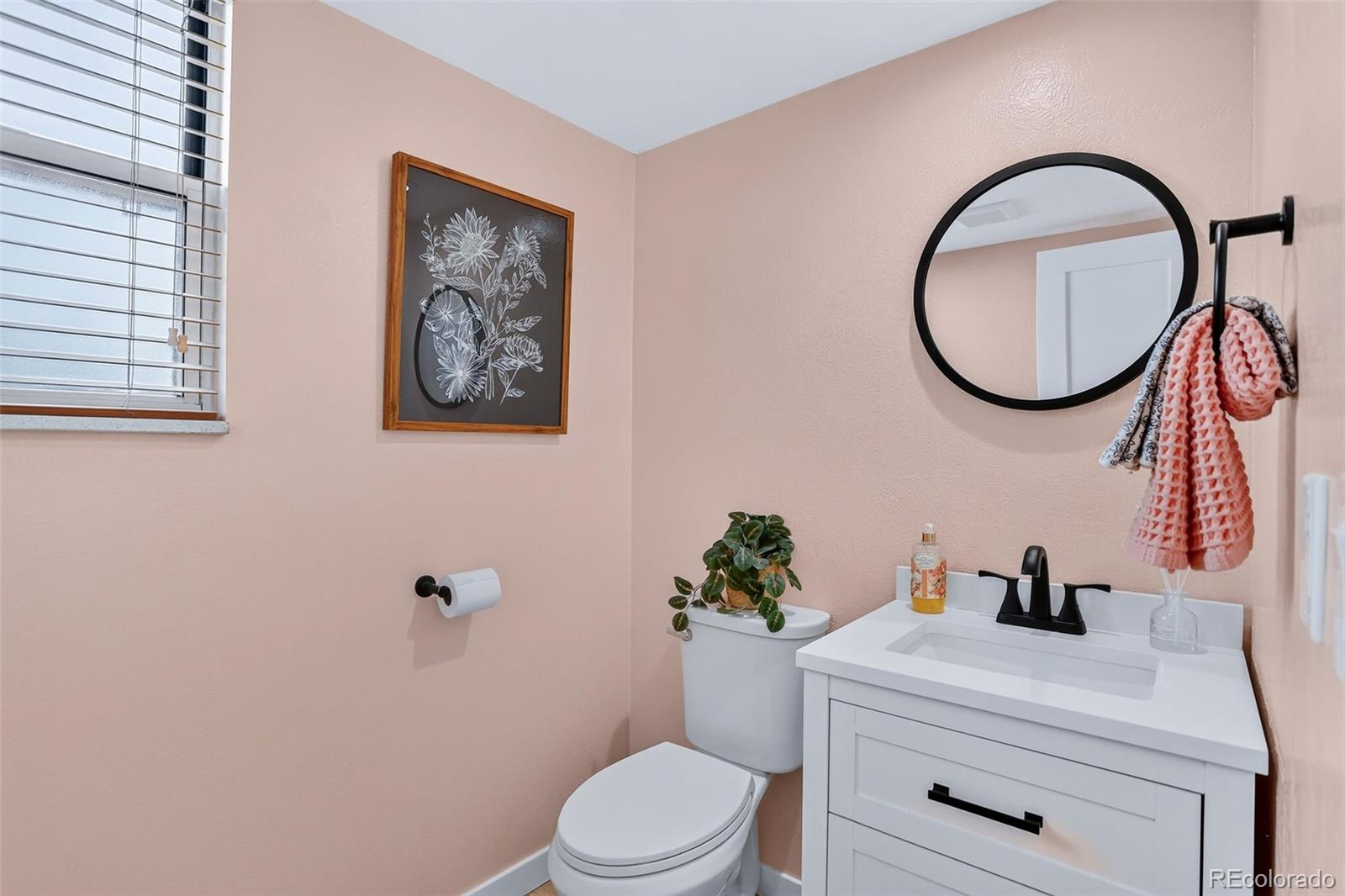 MLS Image #11 for 7048 s flower court,littleton, Colorado