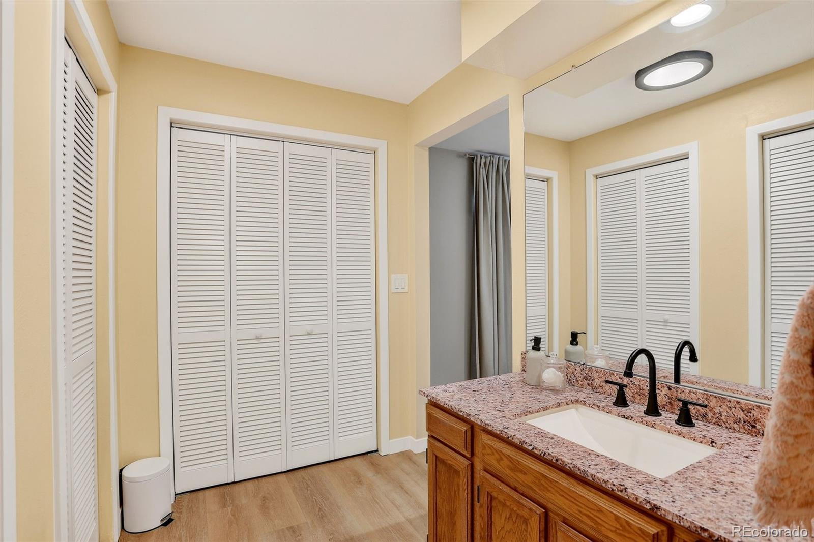 MLS Image #21 for 7048 s flower court,littleton, Colorado