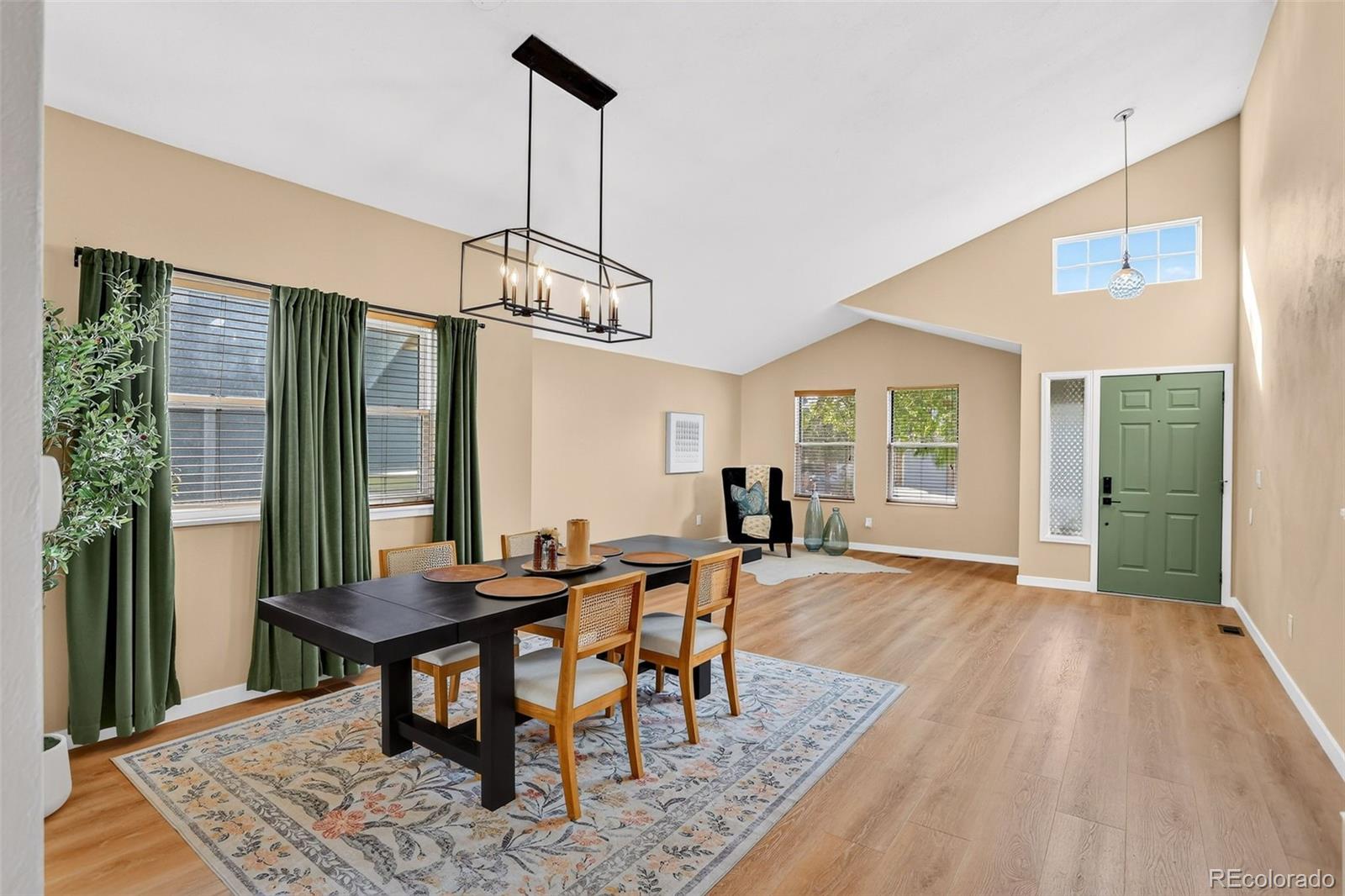 MLS Image #3 for 7048 s flower court,littleton, Colorado