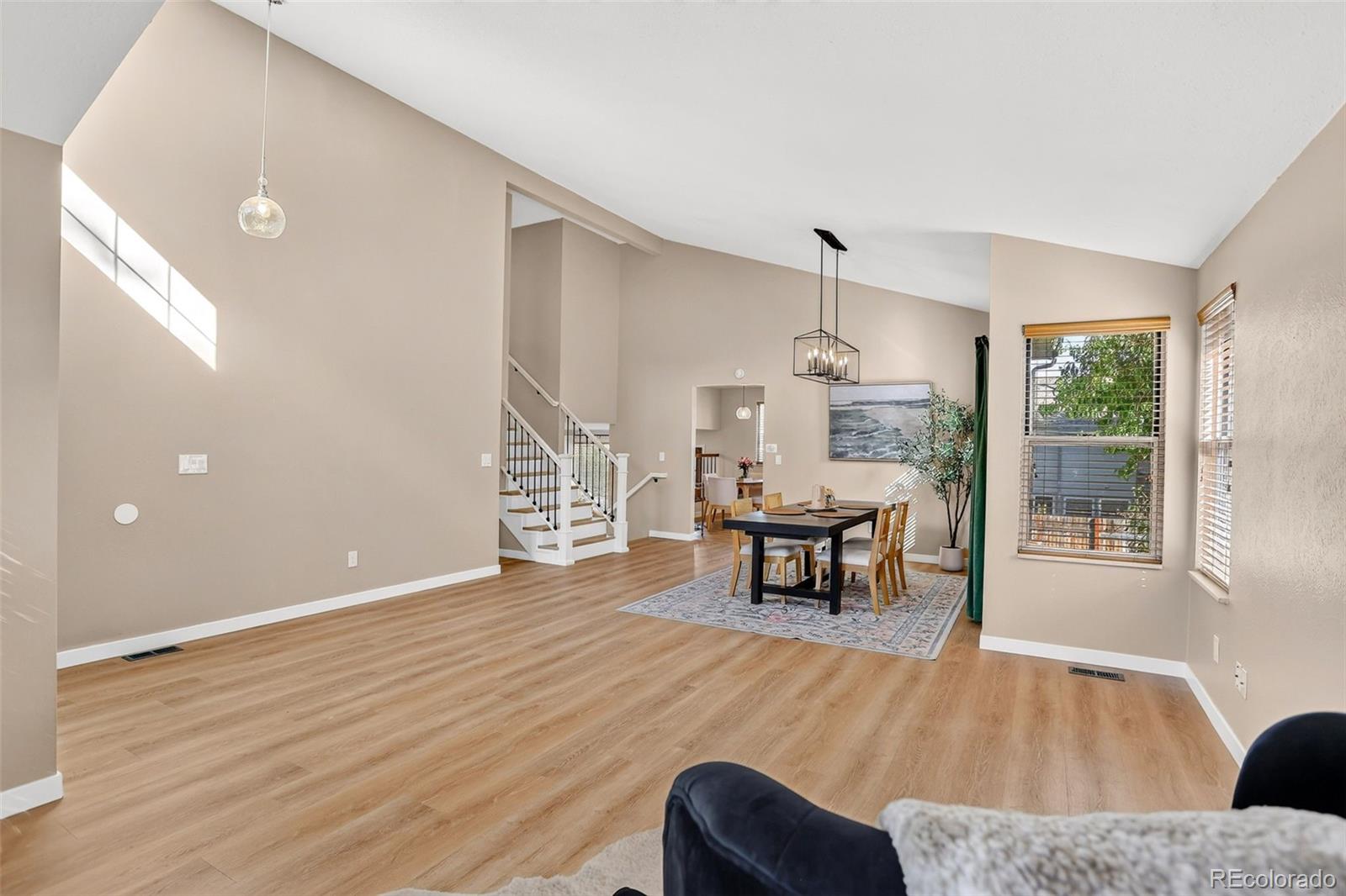 MLS Image #5 for 7048 s flower court,littleton, Colorado