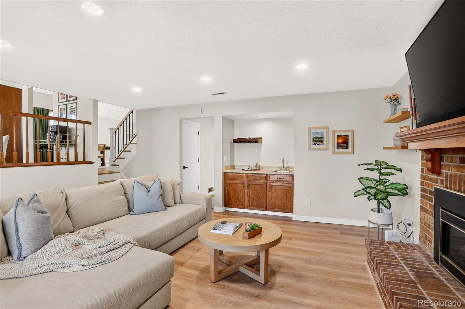 MLS Image #9 for 7048 s flower court,littleton, Colorado